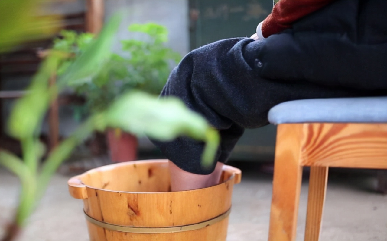 女性月经期间这几件事真的不能做,女人经期饮食上有什么注意事项