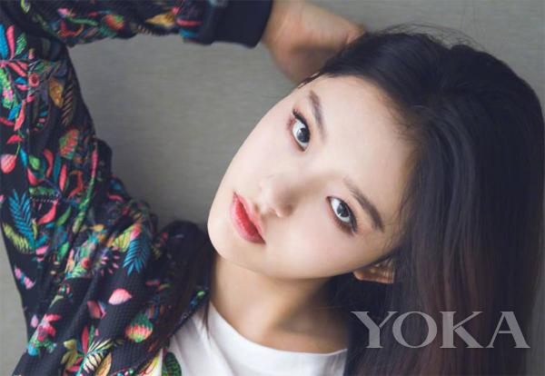 林允最漂亮的唇膏,林允快速化妆变身