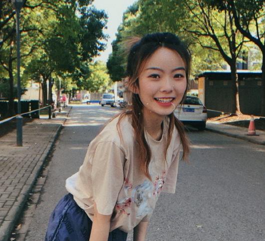 嘴唇长得好看的女人命好吗,女生嘴唇什么型好看