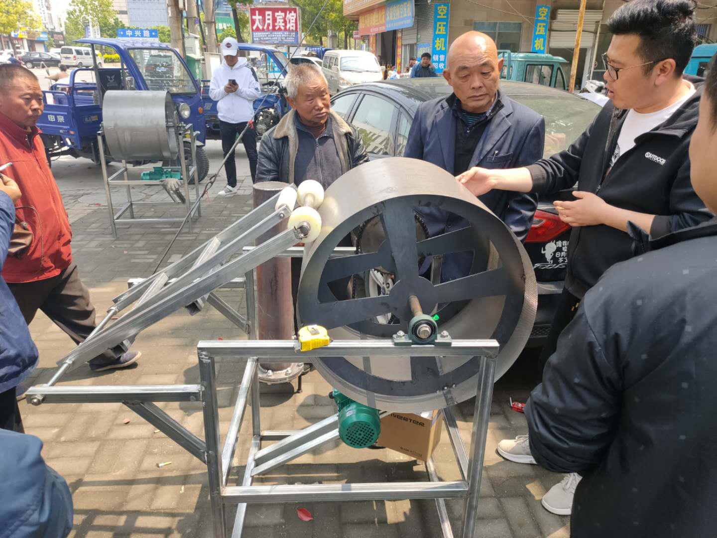 熔喷布现在有价无市了,熔喷布市场价格一度飙升严重