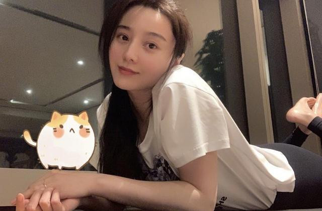 范冰冰尽显身材,范冰冰造型太美了