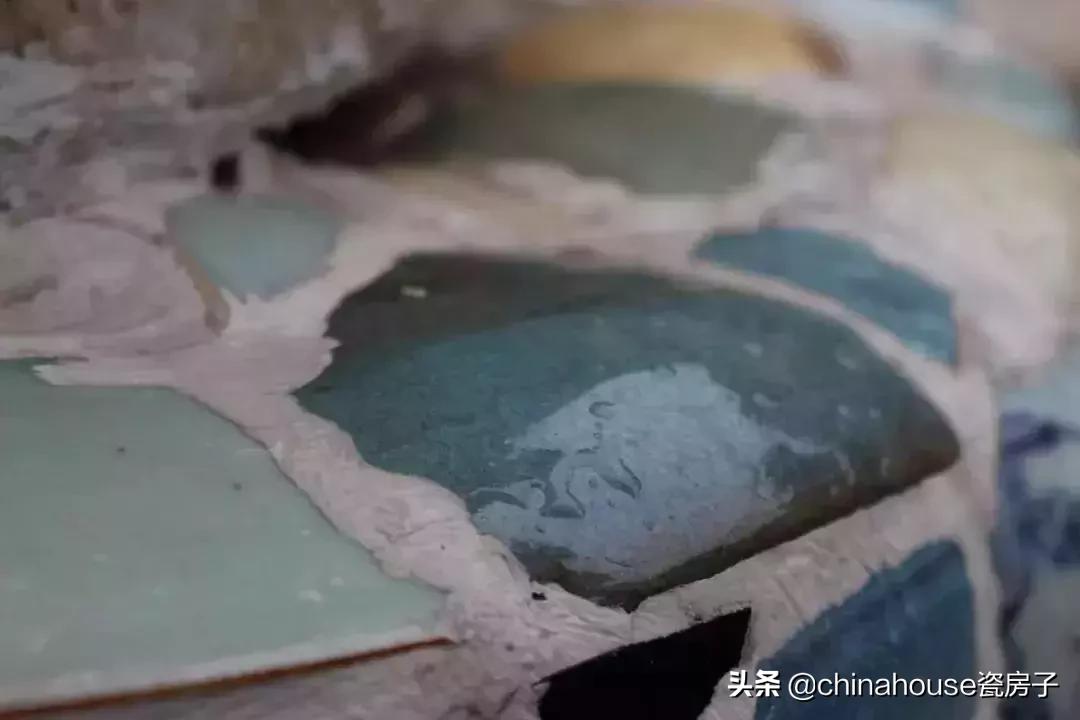 别琢磨怎么学郭碧婷秀钻戒了,在它面前“鸽子蛋”都会黯然失色!