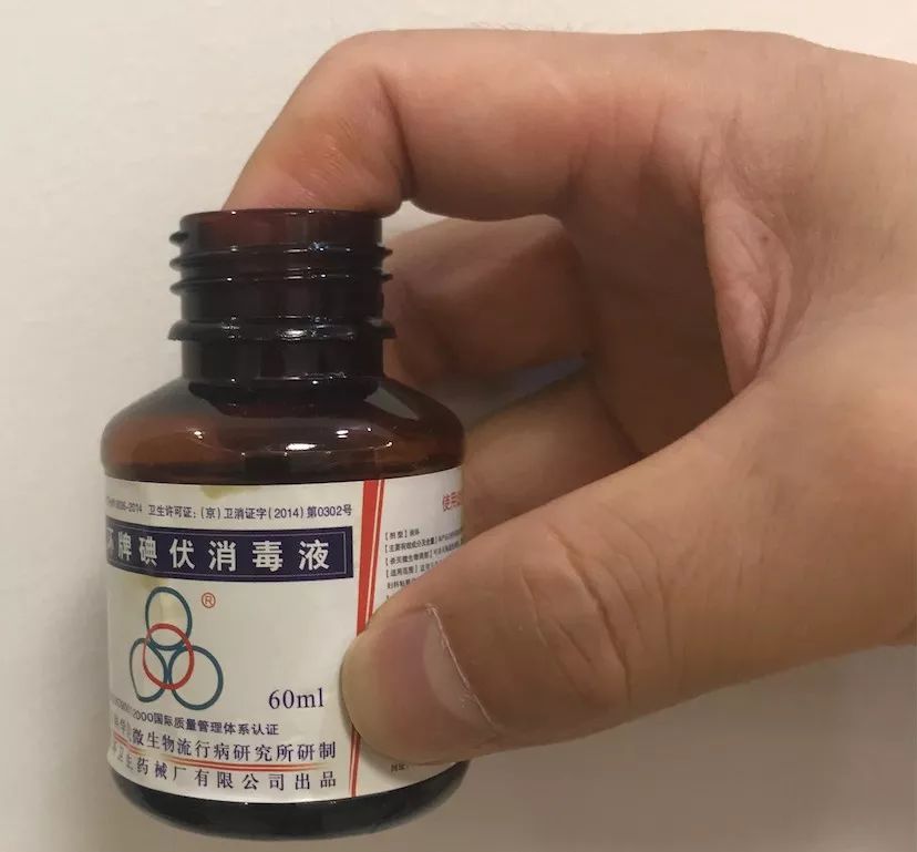 脚趾甲往肉里长不疼是甲沟炎吗,脚趾甲长到肉里引发甲沟炎怎么办