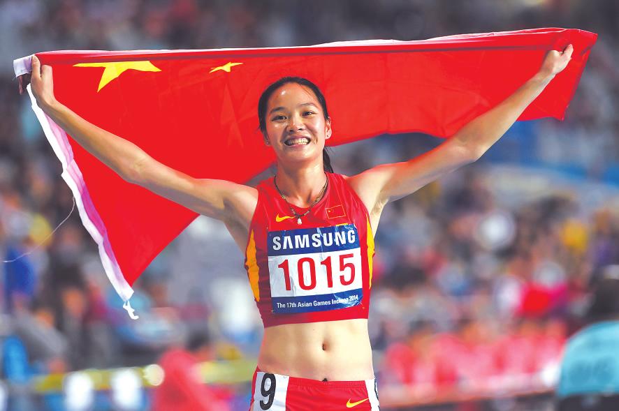 韦永丽100米99秒,韦永丽43秒35米接力夺冠