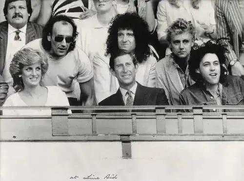 因为疫情取消演唱会的人,因为疫情取消演唱会的明星