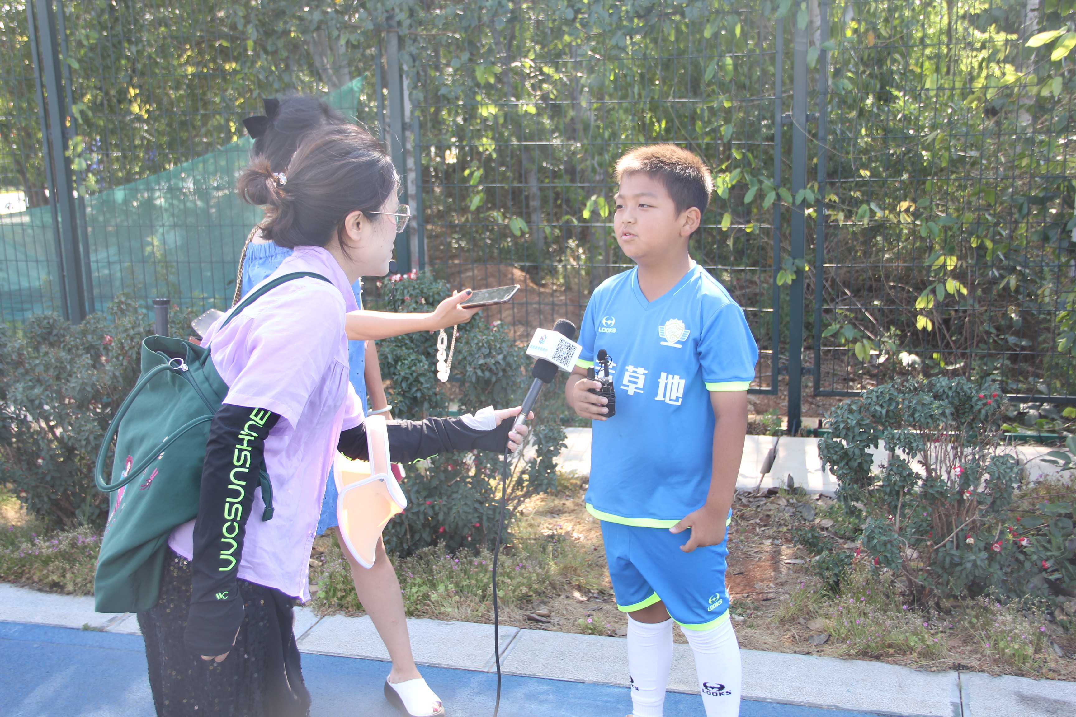 感受乐趣，健康成长：昆明眼科医院第三届校长杯少儿足球赛开赛