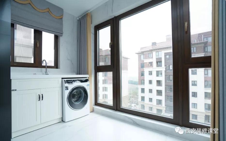 阳台窗帘怎么做？都有哪些形式？