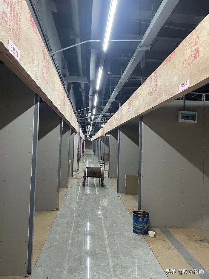 中国电子第一街华强北步行街,华强北中国电子第一街里面卖什么