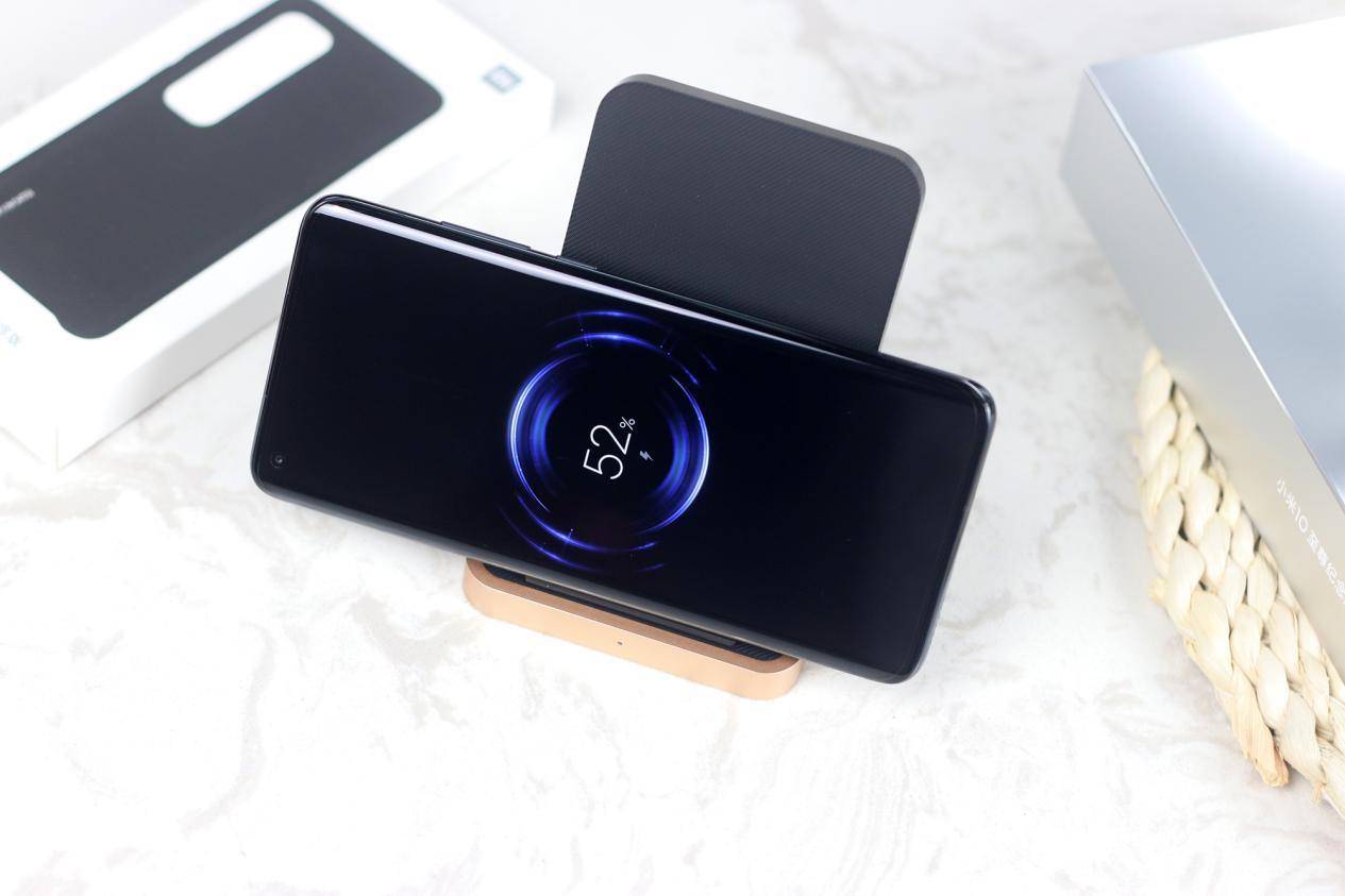 低端手机一般可以用几年,现如今一款手机用几年合适