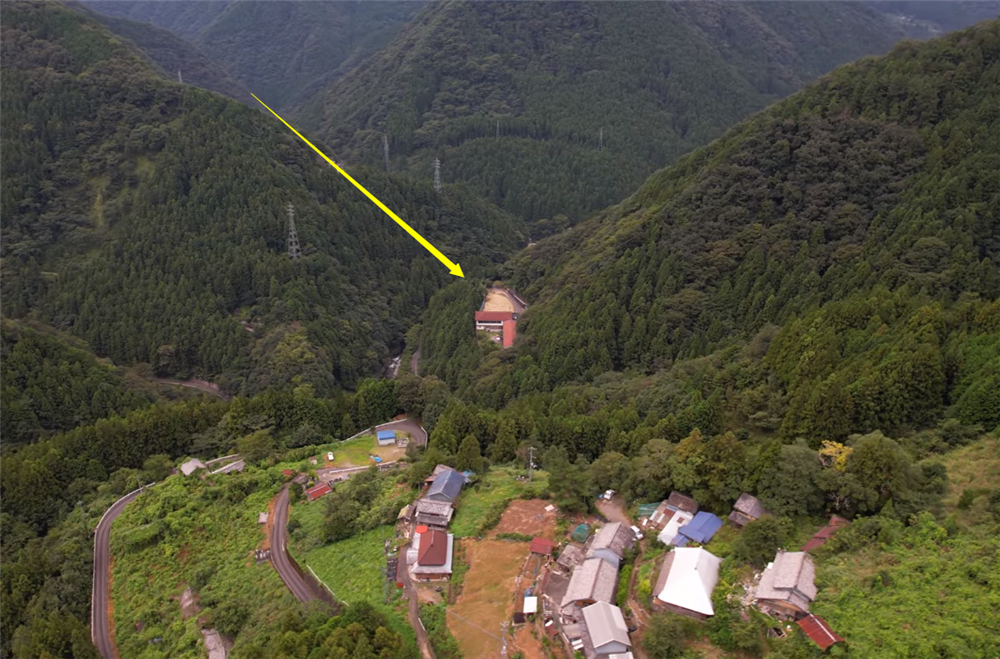 80后小伙回荒废十年的农村大学,80后小伙回荒废10年农村大学