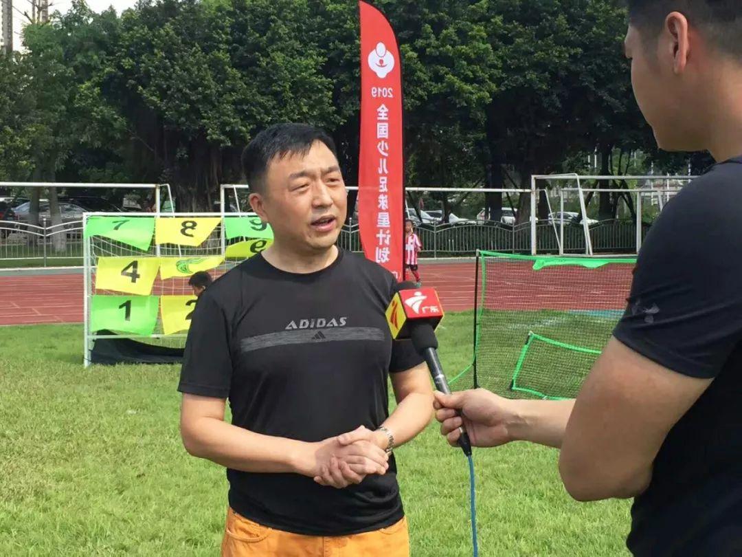 派迪茵4号足球,派迪茵校园足球