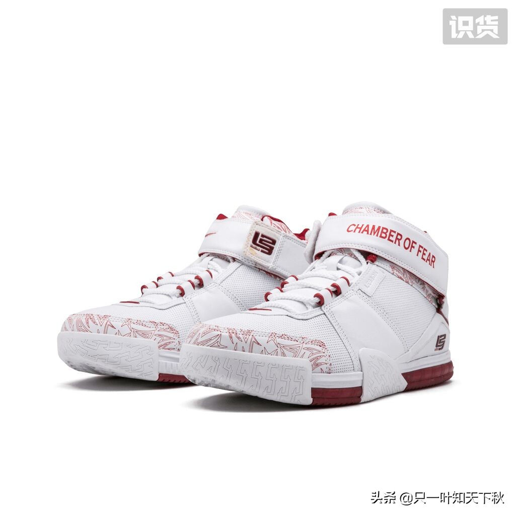 勒布朗詹姆斯上脚球鞋,勒布朗詹姆斯历代配置