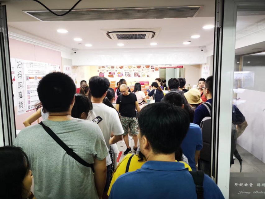 香港零食小熊饼干,为什么香港的特产是小熊饼干