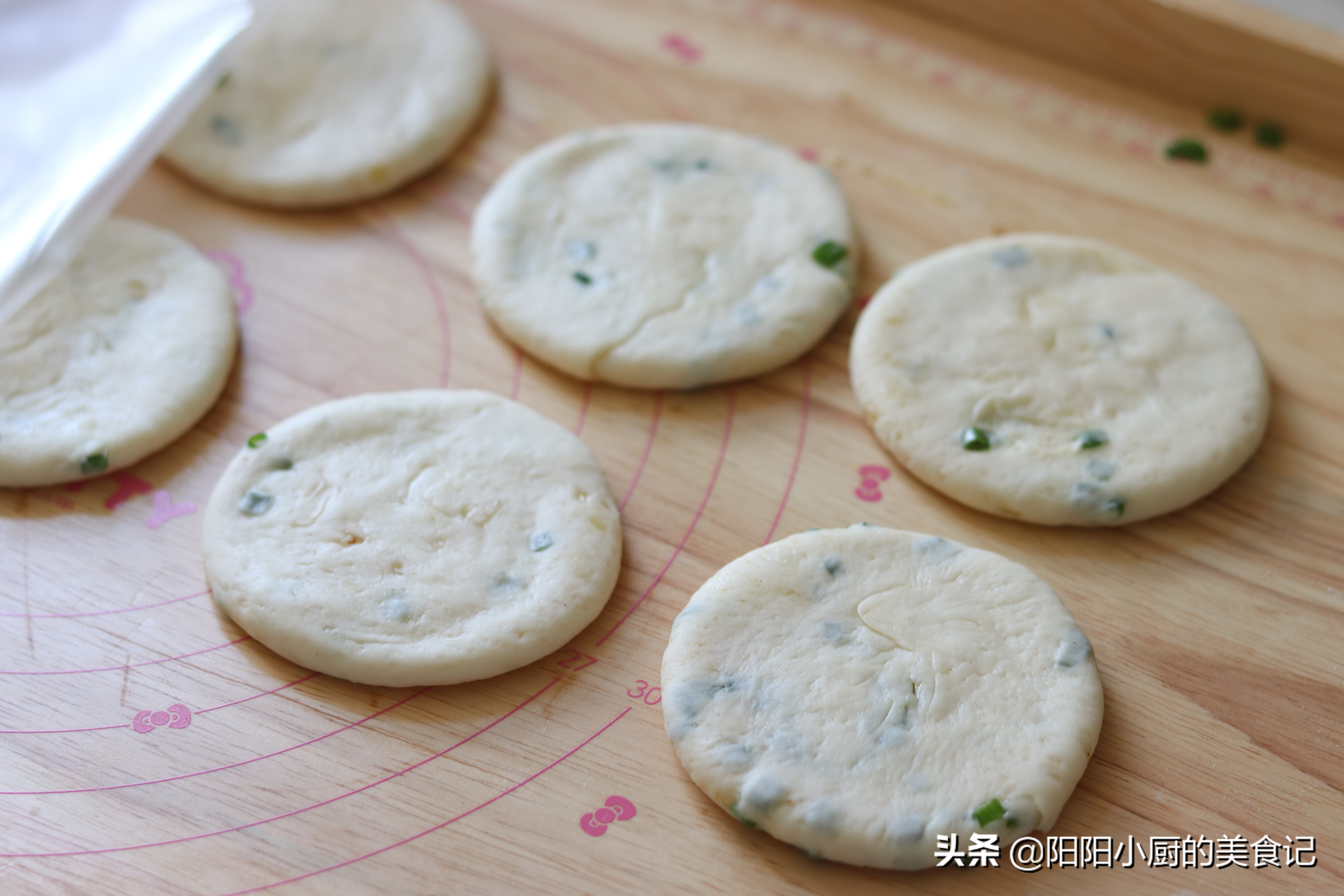 千层饼葱油家常做法,油酥千层饼怎么做酥脆松软有层次