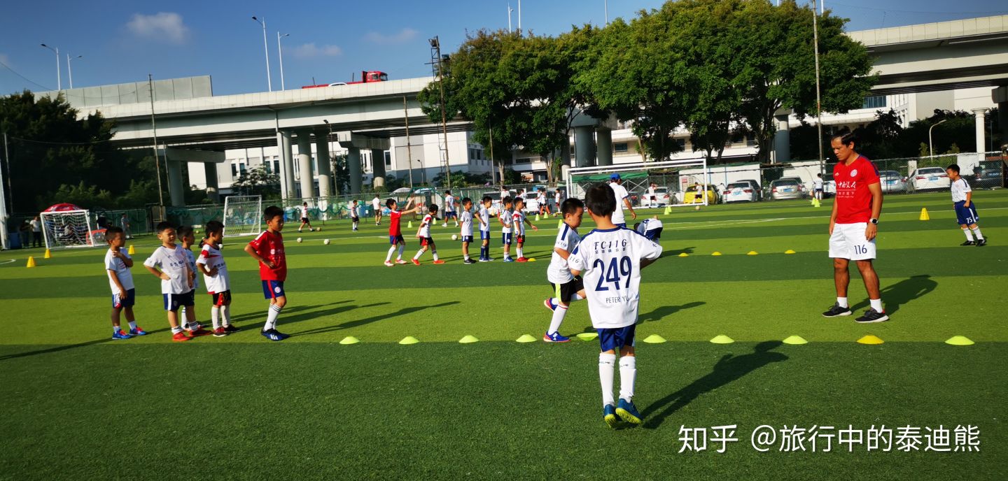 中国足球青训这20年来怎么了,中国的足球青训何时才能崛起