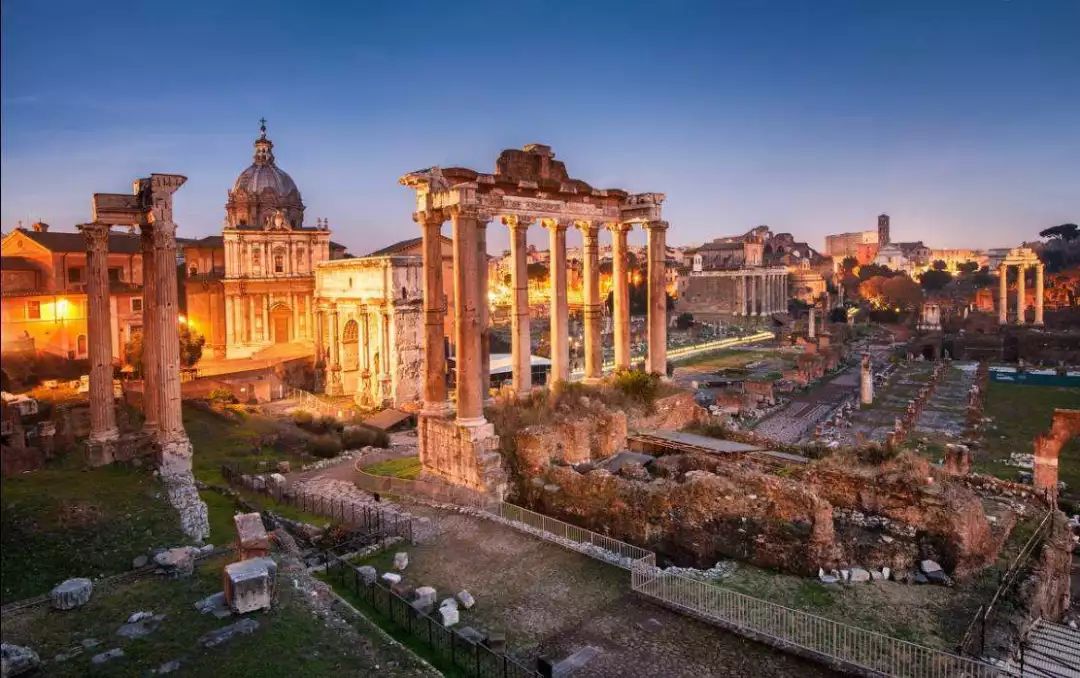 有没有喜欢古钱币的,很喜欢的纪念币