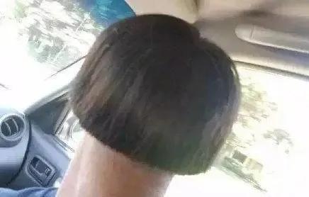 女性自己在家剪头发视频,中年妇女自己在家剪头发