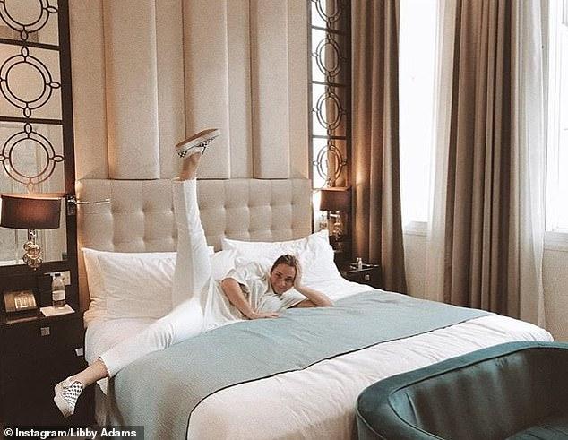 维多利亚侄女奢华的生活方式，爆满的的衣橱和定制服装，让人垂涎