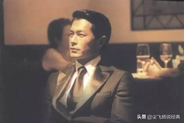 李连杰香港拍电影遭遇帮派,李连杰被抢劫电影