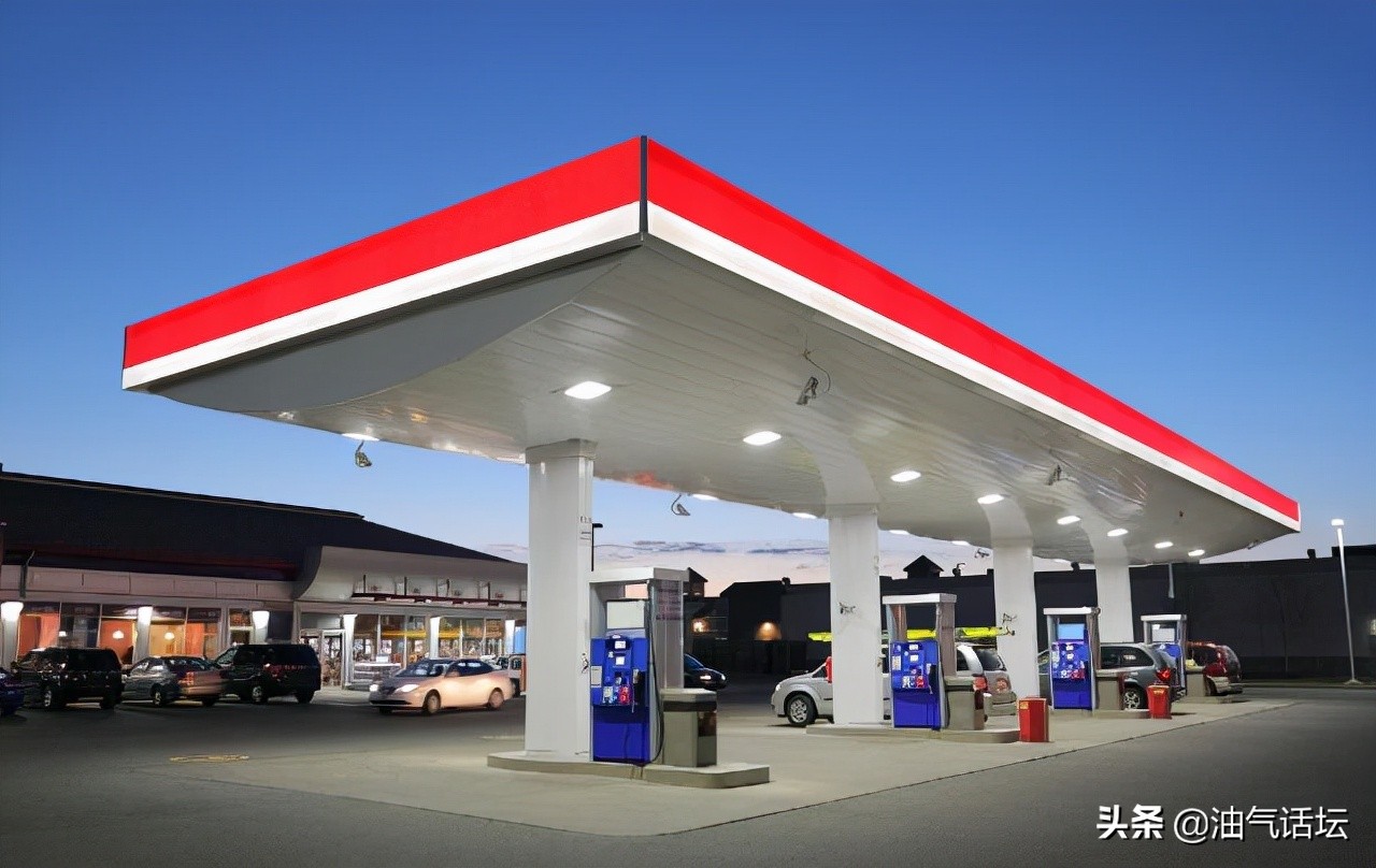 加油员反复捏枪真的不是偷油,加油员反复捏枪