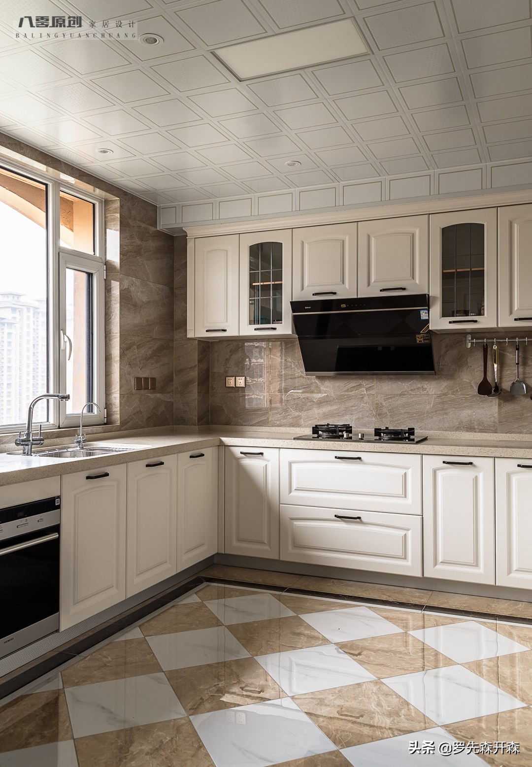 她的「娜样年华」倾覆了时光，一眼就沦陷