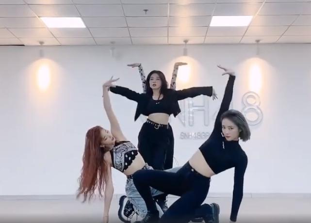 孔雪儿许佳琪戴萌许杨玉琢完整版,孔雪儿许佳琪戴萌许杨玉琢视频