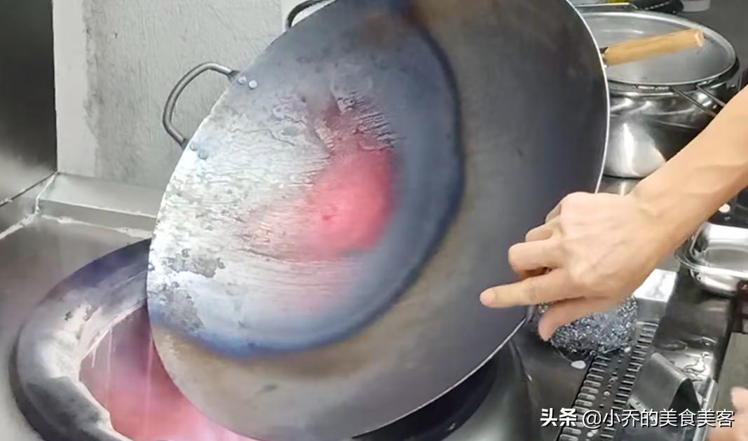 不粘锅确实挺高级的,不粘锅是真的好用