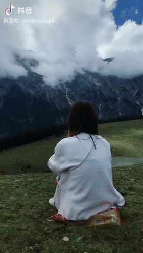 抖音竟然还有这样一对神仙眷侣,这一对神仙眷侣引众人羡慕