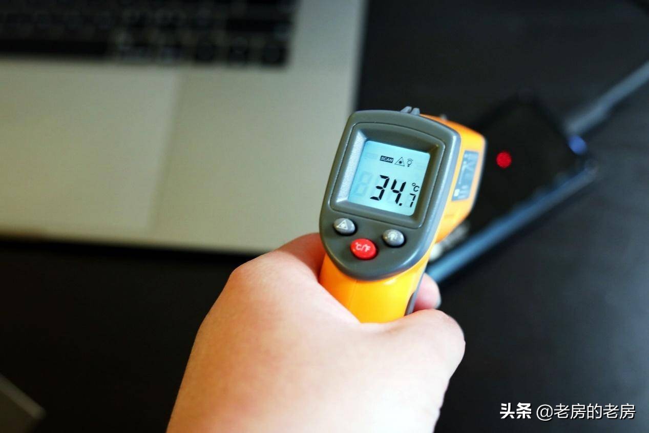 拯救PS4扩展游戏空间WD_BLACKP50固态移动硬盘上手