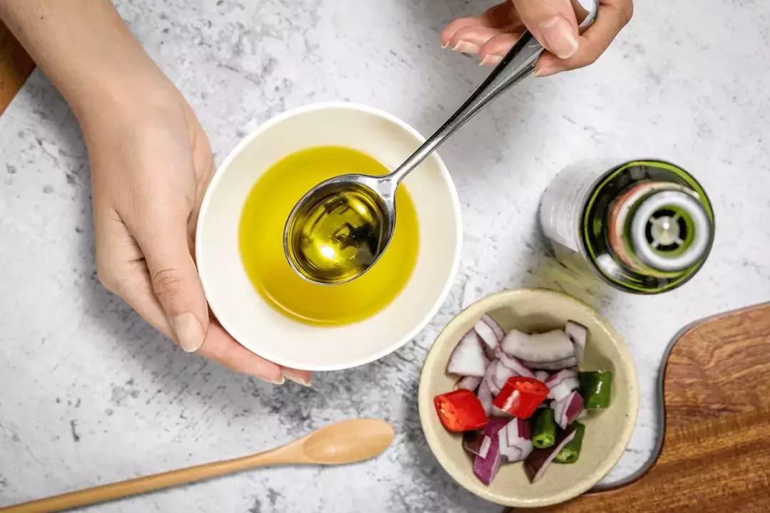 橄榄油要买哪种的才是最好的,橄榄油选哪种最好