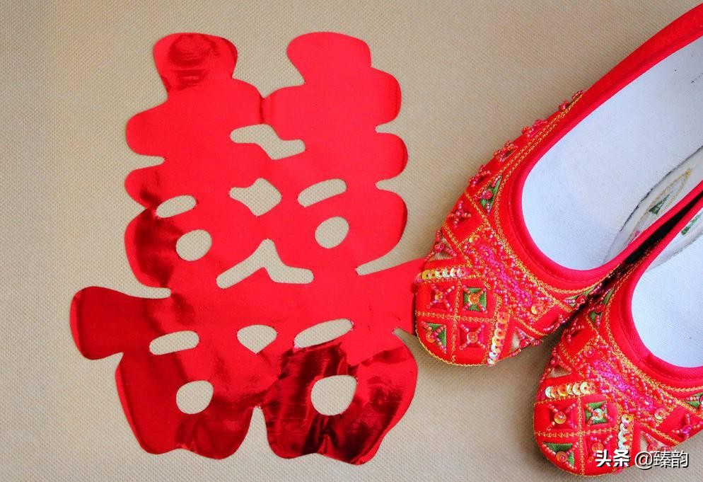 出门要看黄历的说法,出门要看黄历有用吗