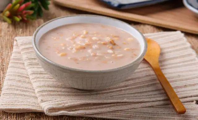 炒菜用的生粉和淀粉有什么区别,教你一招生粉跟淀粉的用途