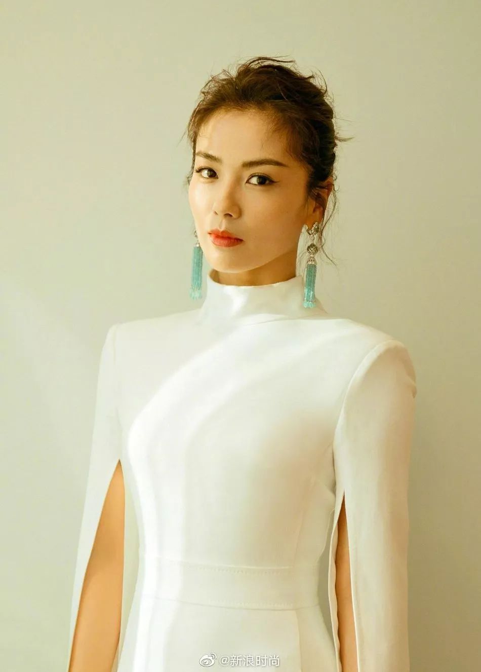 耳饰别致不对称,耳饰可爱黑白