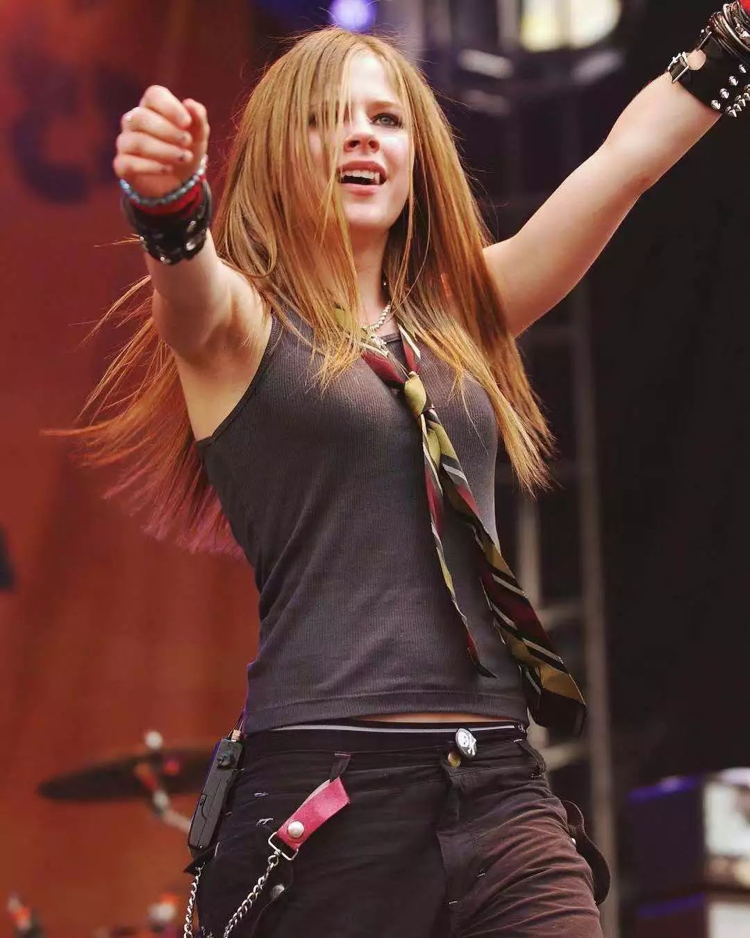 朋克公主艾薇儿颜值巅峰时期,欧美明星艾薇儿