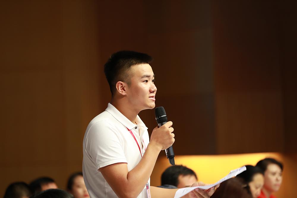 壮丽七十年奋斗新时代主题采访,壮丽70年奋斗新时代在线观看