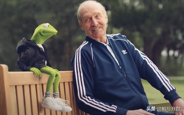 阿迪足球鞋猎鹰8代好还是14代好呢,阿迪达斯nemesis足球鞋19.4tf