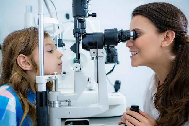 眼睛散光200以上有什么治疗方法吗,一直眼睛看不见是什么情况