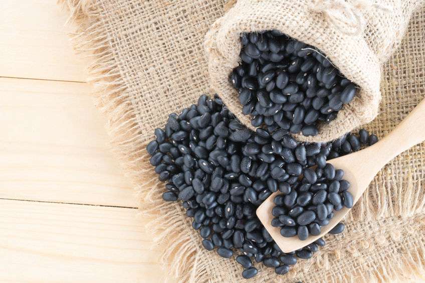 常吃黑豆这6大好处让你喜出望外,常吃黑豆补肾养肝血