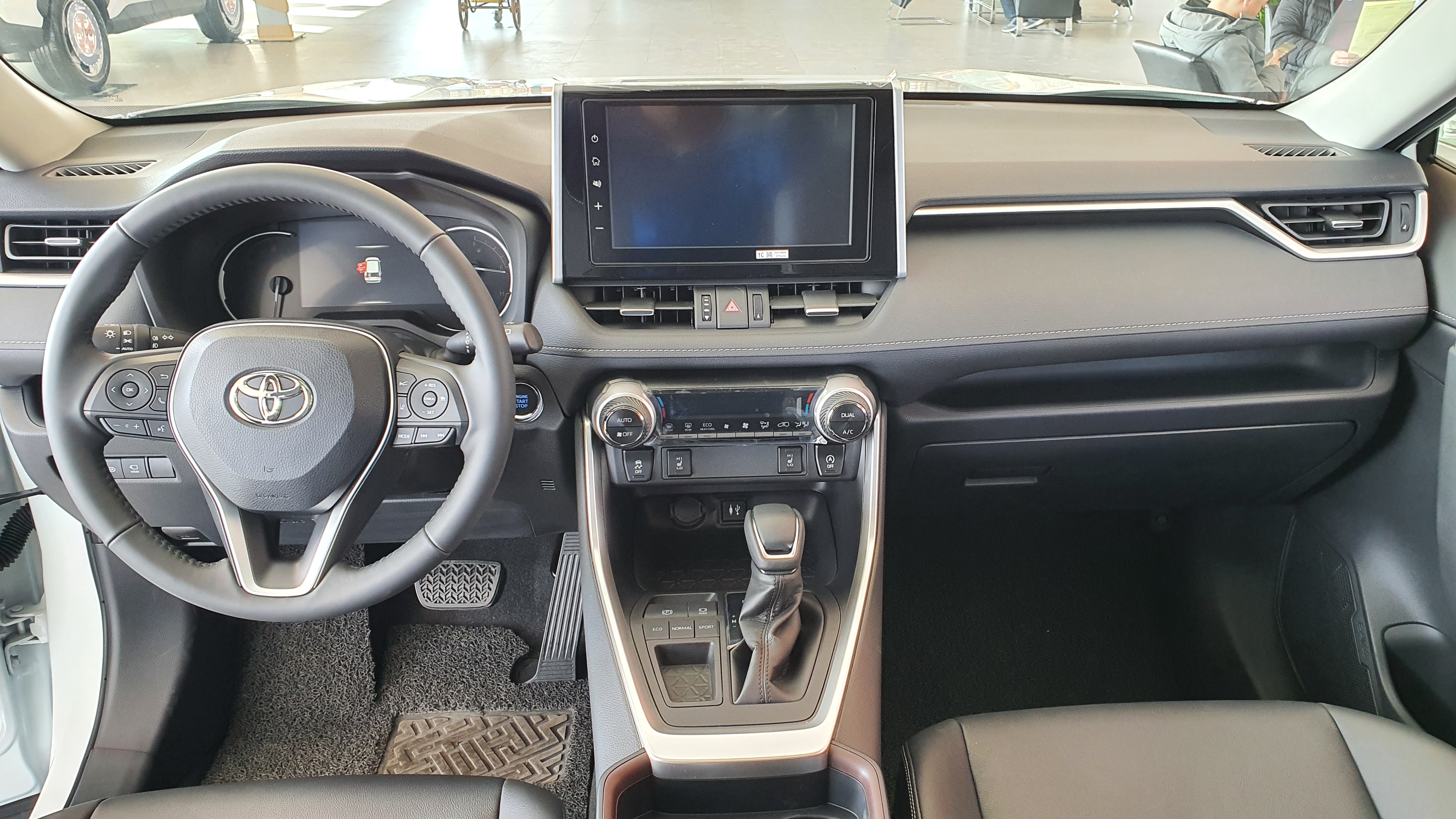 丰田荣放买什么配置性价比高,丰田荣放三大件怎么样