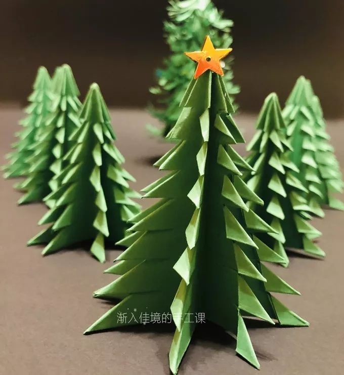 圣诞节用卡纸怎么做出来圣诞礼物,用普通的卡纸做圣诞节贴纸