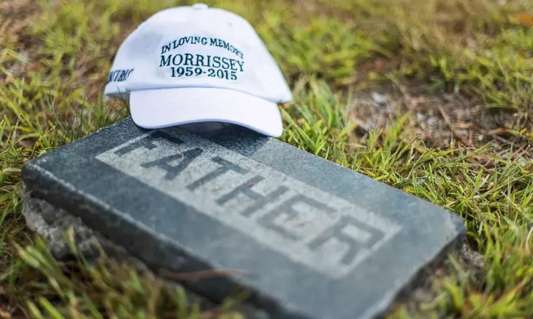 “悼念”完EDC，最近又骑到Adidas头上了