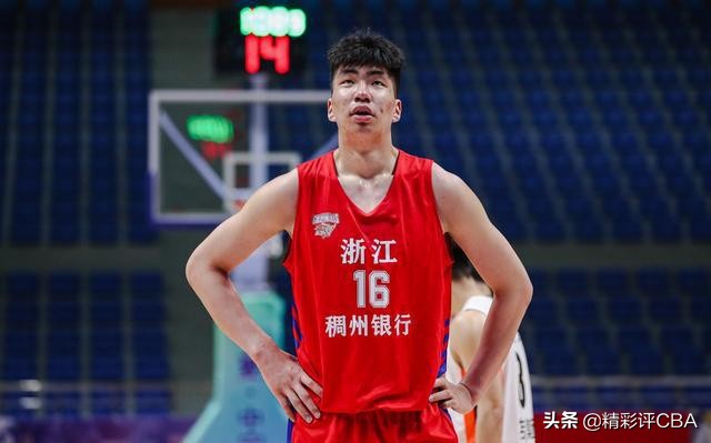 10投8中罚球,巅峰姚明有多恐怖打勇士狂砍36分