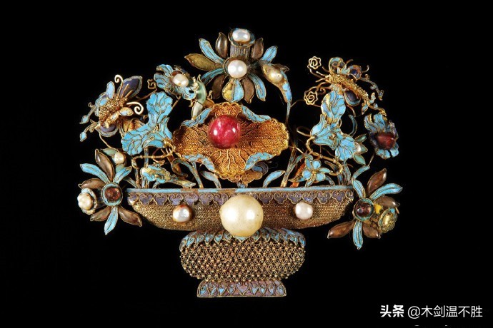 故宫博物院的国宝级珍品,故宫珍藏的玉器珍宝大开眼界