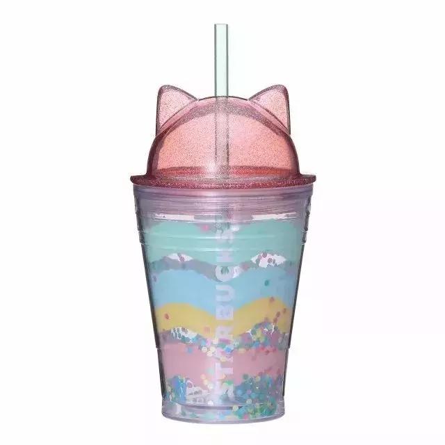 代购爆单预感！星巴克最新“猫耳杯”、“草莓收纳包”成超级网红