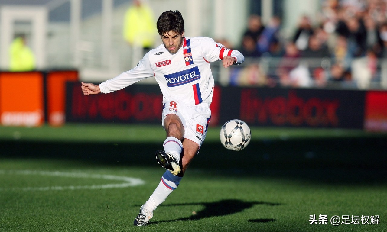 梅西世预赛任意球破门守门员,c罗和梅西任意球哪个最强