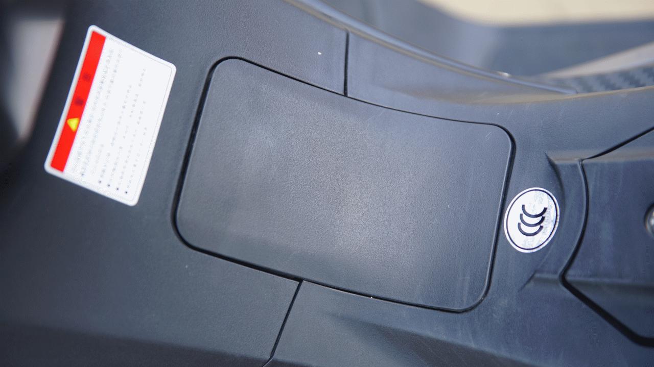 龙嘉vmaxie300n运动型踏板300cc,龙嘉vmaxie300运动型踏板300cc