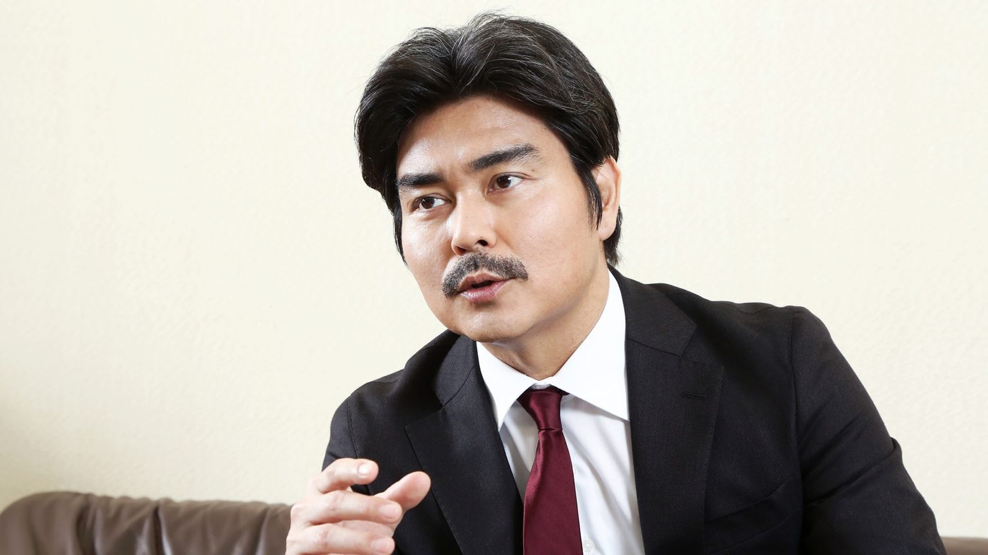 日本男明星中国父亲,日本男星父亲是明星