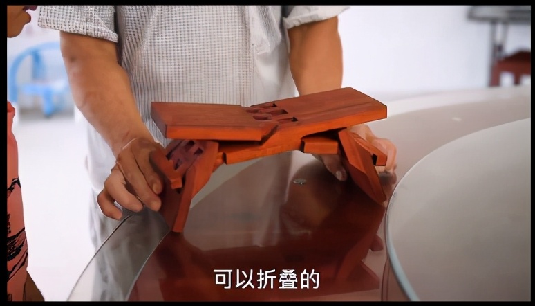 木制工艺品获央视点赞、手制包秒杀爱马仕、螳螂车羡煞万人……