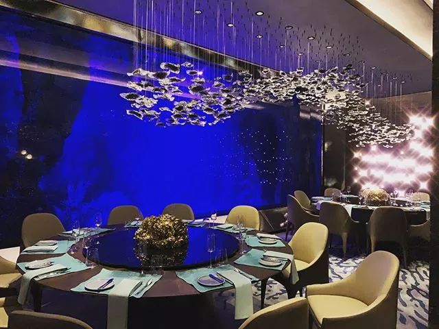 耗资百亿建中国第一高楼,耗资100亿大楼