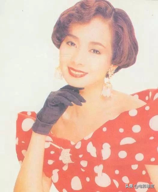 60岁“毛毛”感情一波三折，三婚嫁给区丁平，2个女儿颜值高